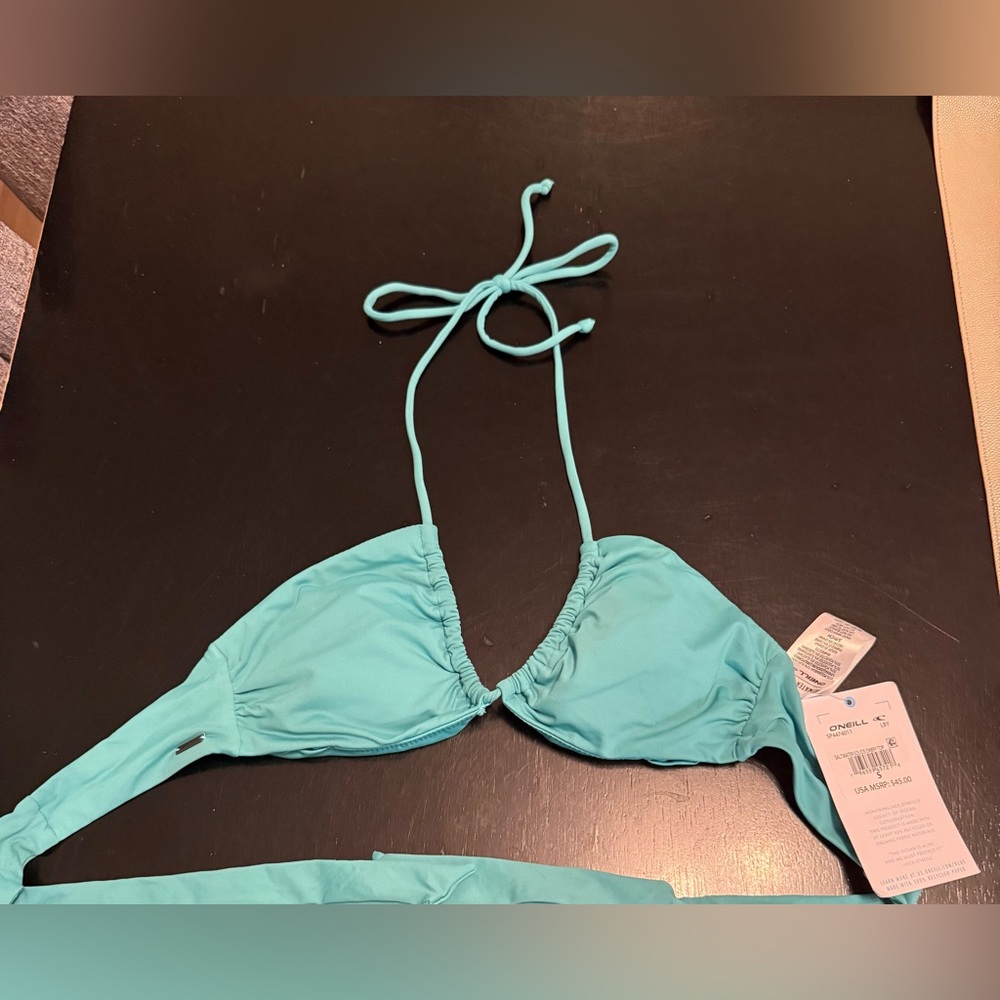 NWT O'Neill Saltwater Solids Embry Top in Teal Flattering Scoop Neck Style Sz Sm